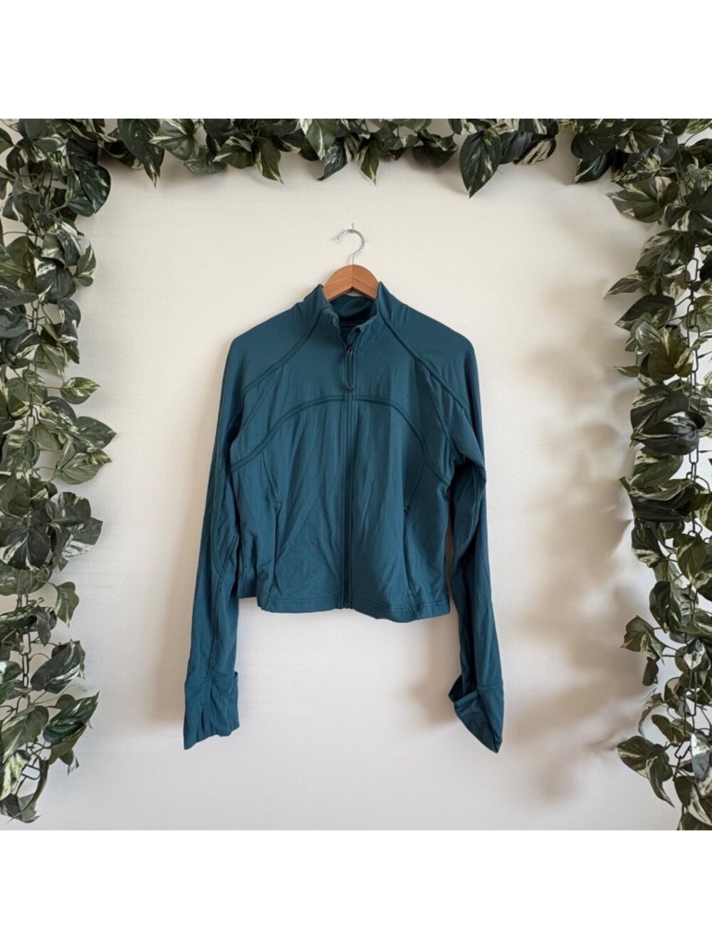 Lululemon Athletic Ribbed Nulu Cropped Define Jacket Green Jasper Women’s Sz 14